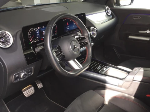 Mercedes-Benz GLA  200 d