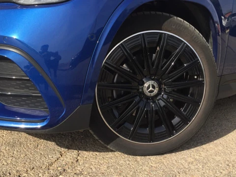 Mercedes-Benz GLA  200 d