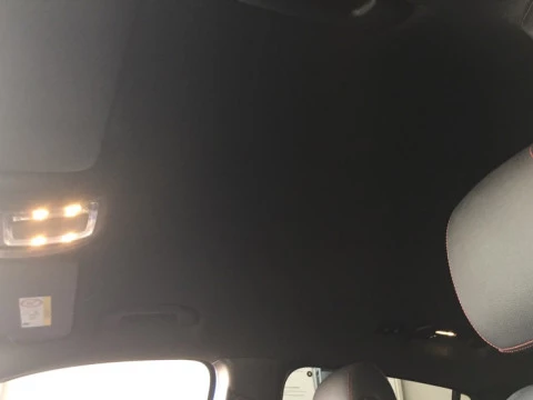 Mercedes-Benz GLA  200 d