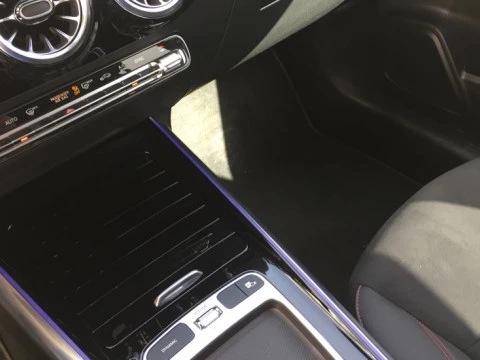 Mercedes-Benz GLA  200 d