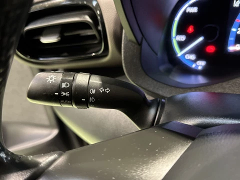 Toyota Yaris Cross 120H Style 85 kW (116 CV)