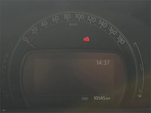 Toyota Aygo X Cross Cross Play