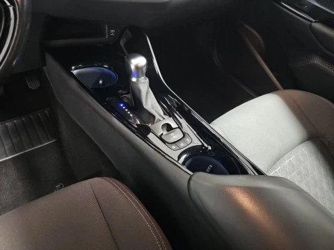 Toyota C-HR 1.8 125H Advance