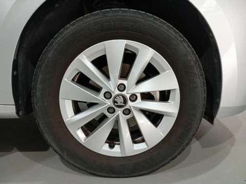 Skoda Kamiq 1.0 TSI Selection 85 kW (115 CV)