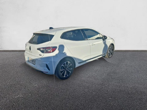 Renault Clio Techno full hybrid E-Tech 145 (103Kw)