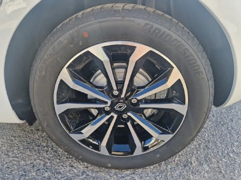 Renault Clio Techno full hybrid E-Tech 145 (103Kw)