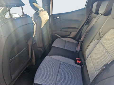 Renault Clio Techno full hybrid E-Tech 145 (103Kw)