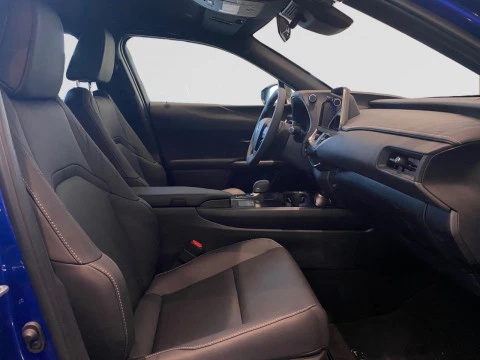 Lexus UX 2.0 300h F Sport