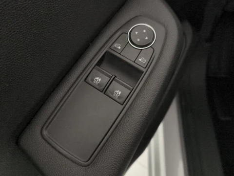 Renault Clio   TCe Equilibre 67kW