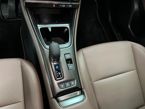 Lexus LBX 1.5 136cv HEV Elegant+