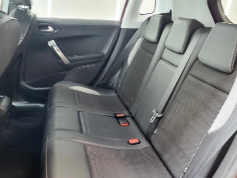 Peugeot 2008 Allure BlueHDi 120 S&S EAT6