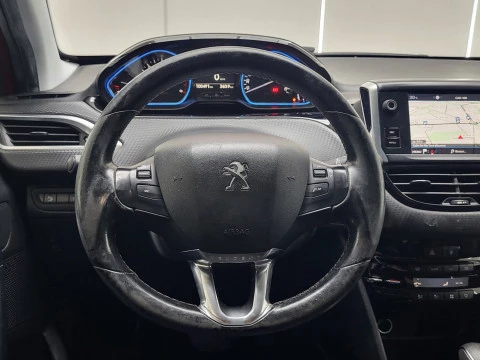 Peugeot 2008 Allure BlueHDi 120 S&S EAT6