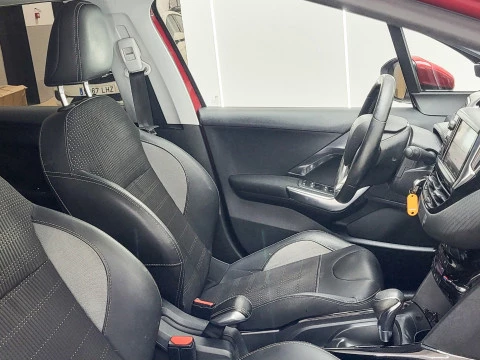 Peugeot 2008 Allure BlueHDi 120 S&S EAT6