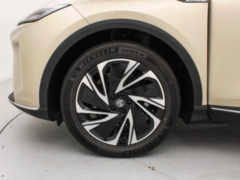 MG3 BEV 77KWH LUXURY 245 5P