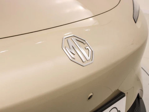 MG3 BEV 77KWH LUXURY 245 5P