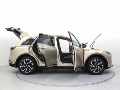 MG3 BEV 77KWH LUXURY 245 5P