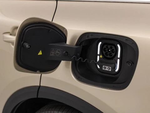 MG3 BEV 77KWH LUXURY 245 5P