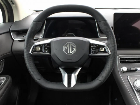 MG3 BEV 77KWH LUXURY 245 5P