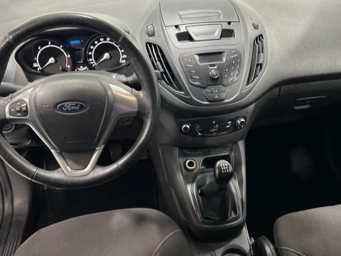 Ford Tourneo Courier 1.5 TDCi 75cv Trend