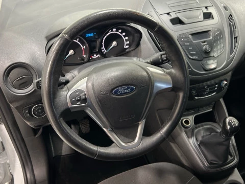 Ford Tourneo Courier 1.5 TDCi 75cv Trend