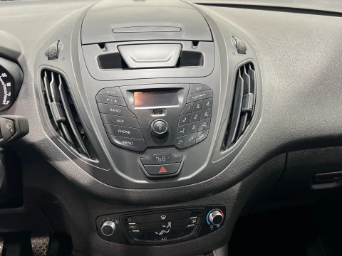 Ford Tourneo Courier 1.5 TDCi 75cv Trend