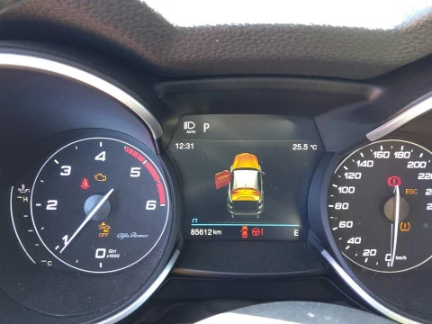 Alfa Romeo Stelvio 2.2 Diésel 140kW (190CV) Sprint RWD