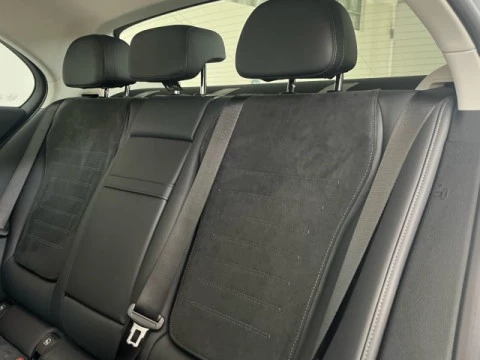 Mercedes-Benz Clase C 220 d Berlina