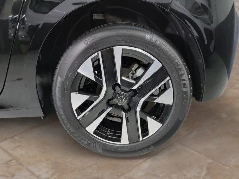 Peugeot 208 Allure HYBRID 110 eDCS6