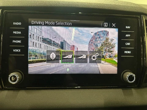 Skoda Karoq 1.5 TSI SPORTLINE DSG 150CV 5P