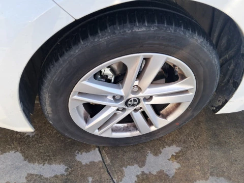 Toyota Corolla 1.8 125H ACTIVE TECH E-CVT