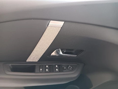 Citroën C4 1.2 PURETECH 130 S&S FEEL PACK 5P