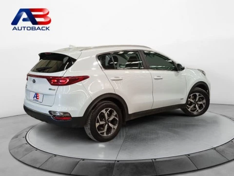 Kia Sportage 1.6 MHEV Business 100kW (136CV) 4x4