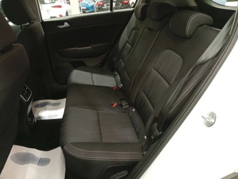 Kia Sportage 1.6 MHEV Business 100kW (136CV) 4x4