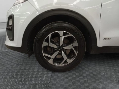 Kia Sportage 1.6 MHEV Business 100kW (136CV) 4x4