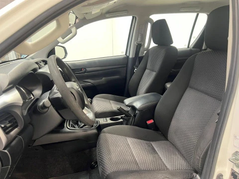 Toyota Hilux 2.4 D-4D Cabina Doble GX Plus