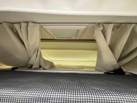 AUTOSTAR PRIVILEGE I693