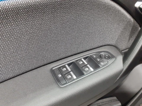 Renault Captur  Gasolina/gas  TCe Techno 74kW GLP