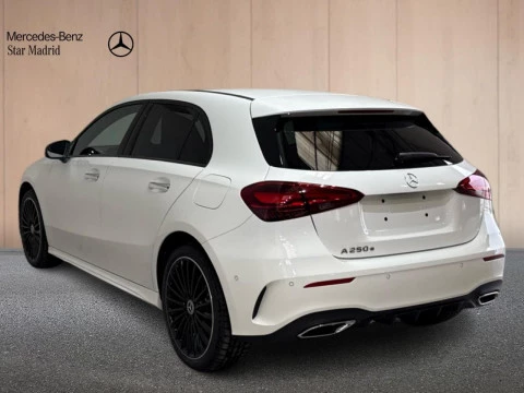 Mercedes-Benz Clase A A 250 e con tecnologia hibrida EQ