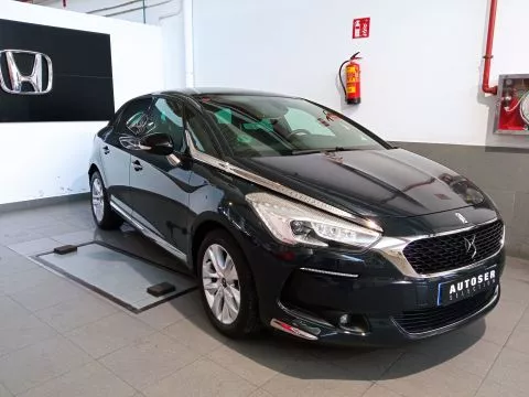 DS DS 5 DS 5 1.6 HDi 120CV EAT6 Style DS DS 5 DS 5 1.6 HDi 120CV EAT6 Style