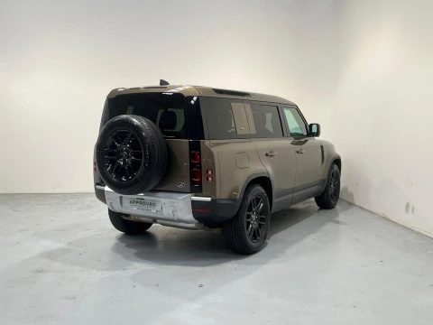 Land Rover Defender 3.0 D300 S 110 Auto 4WD MHEV