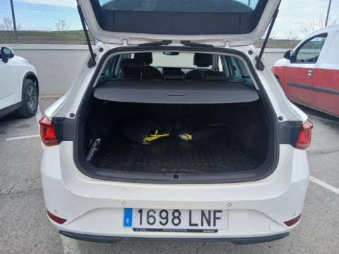 Seat Nuevo León SP 1.4 e-Hybrid DSG S&S Xcellence Go L