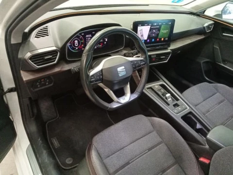 Seat Nuevo León SP 1.4 e-Hybrid DSG S&S Xcellence Go L