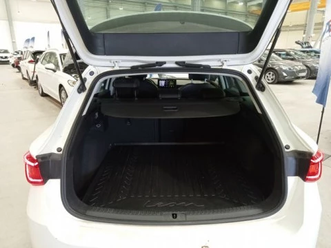 Seat Nuevo León SP 1.4 e-Hybrid DSG S&S Xcellence Go L