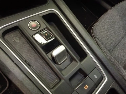 Seat Nuevo León SP 1.4 e-Hybrid DSG S&S Xcellence Go L