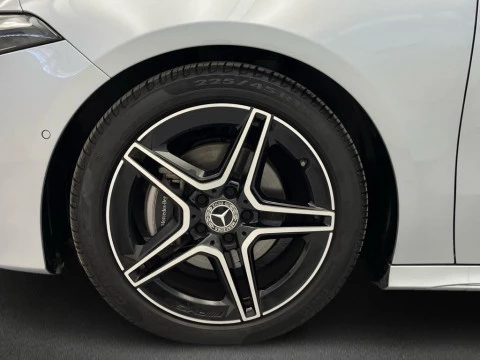 Mercedes-Benz Clase A 200 d Compacto