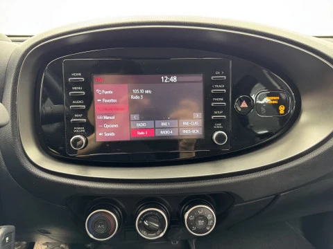 Toyota Aygo X Cross 1.0 VVT-I 72CV Play