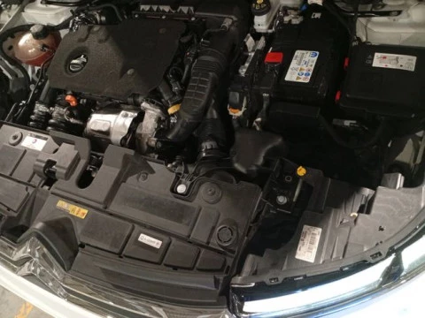 Citroën C4 BlueHDi 130 S&S EAT8 Feel Pack