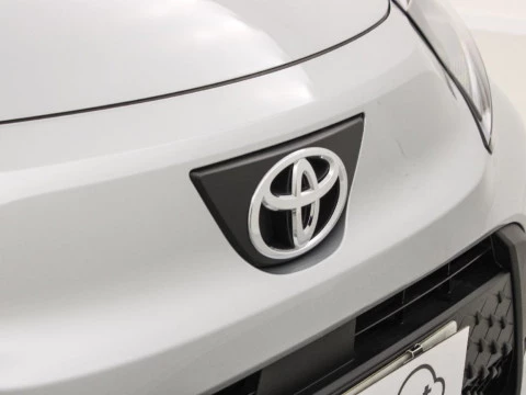 Toyota Aygo X Cross 1