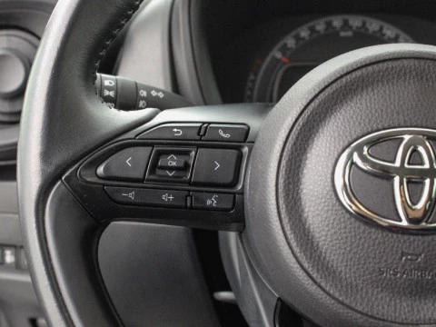 Toyota Aygo X Cross 1