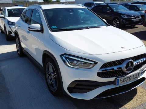 Mercedes-Benz GLA GLA 200 D